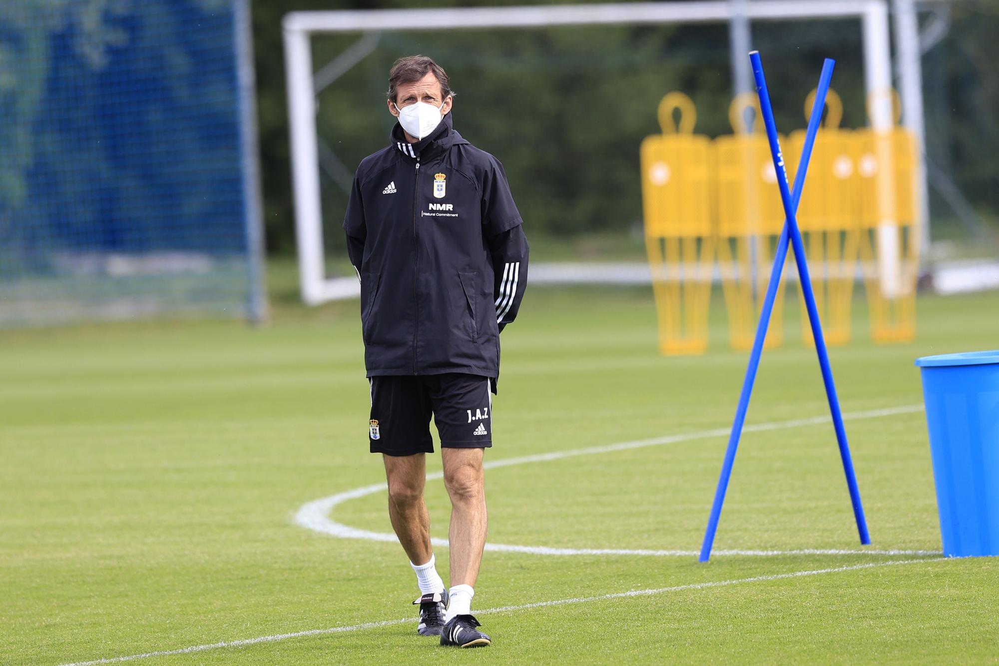 Las imágenes del último entrenamiento del Oviedo antes del derbi