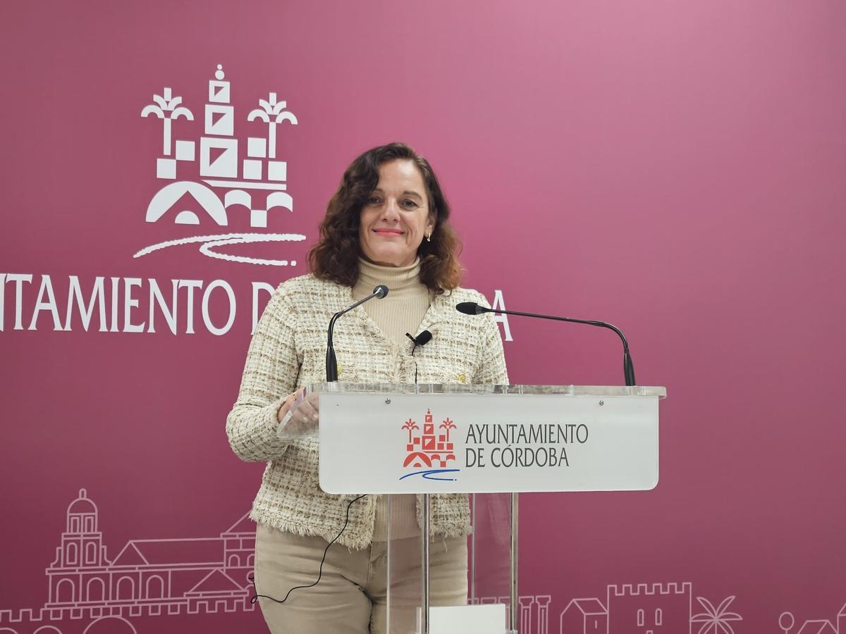 La concejala socialista en el Ayuntamiento de Córdoba, Isabel Bernal.