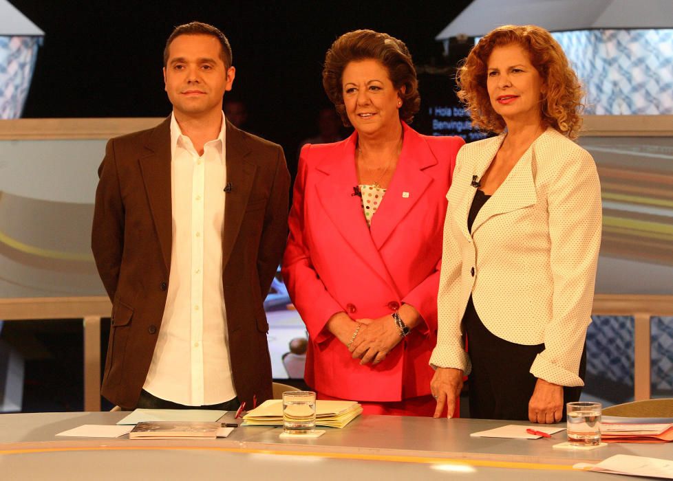 Debate electoral en la la televisión valenciana en 2007 entre Amedeu Sanchis, Rita Barberá y Carmen Alborch, que no pudo derrotar en las urnas a la candidata del PP.