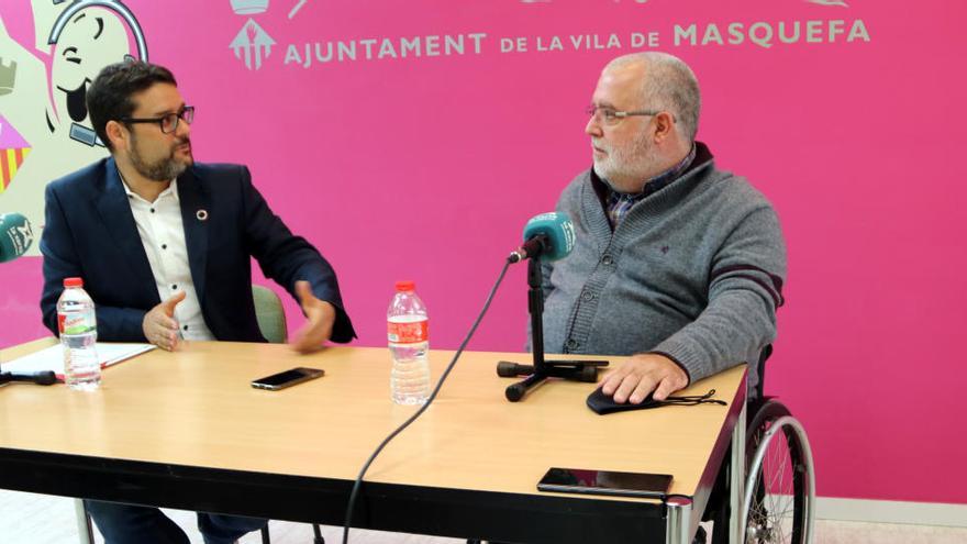 Daniel Gutiérrez i Xavier Boquete en l&#039;acte de presentació del nou acord de govern de Masquefa