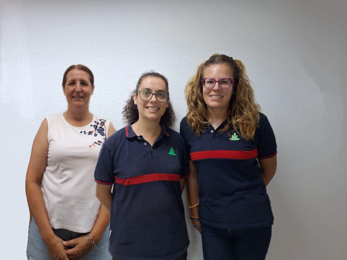 De izquierda a derecha Guadalupe Castillo, Noemí Rodríguez y Bárbara Serrano, del departamento de Producción Agrícola.