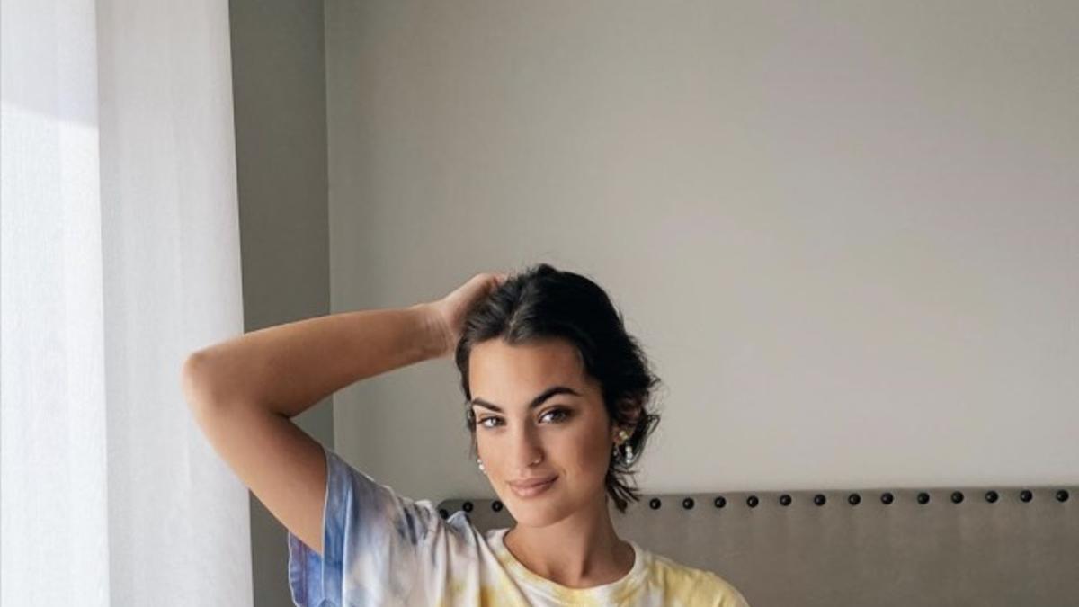 La influencer Marta Lozano con camiseta DIY