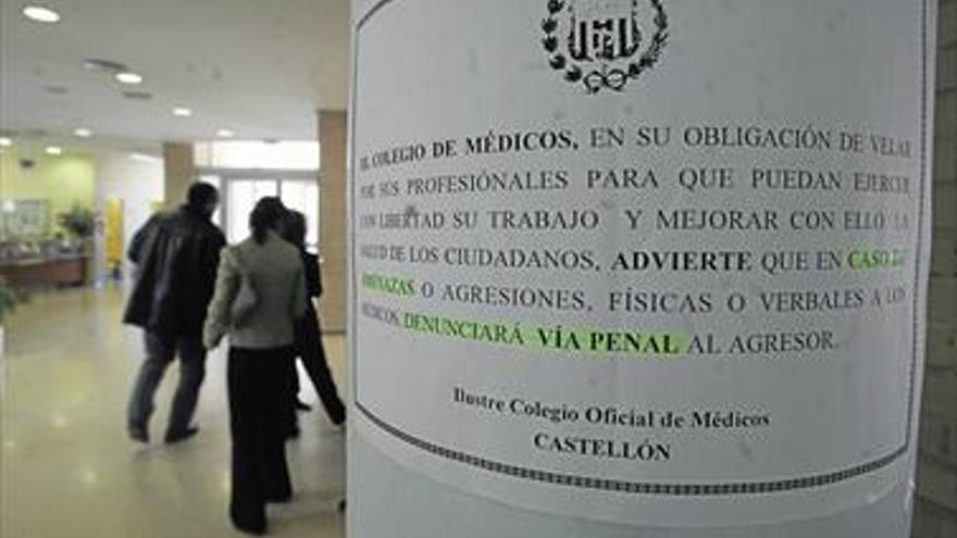 Médicos de Castellón se forman para evitar agresiones de pacientes