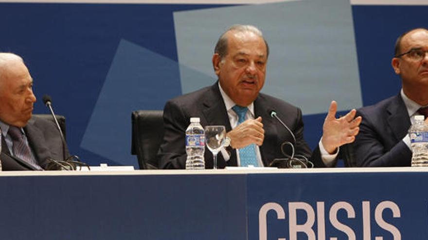 Carlos Slim: &quot;Retirarse a los 62 años, como en España, hace insostenible el sistema&quot;