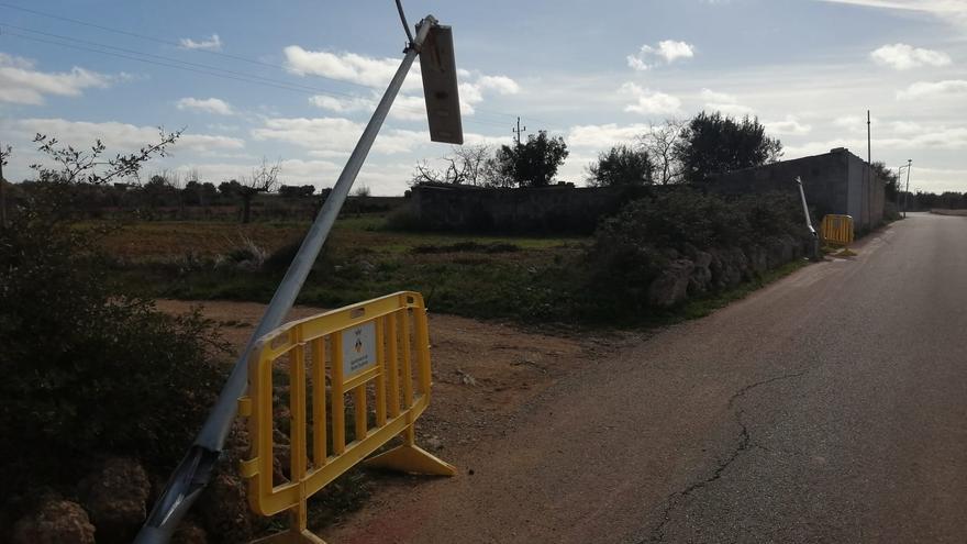 Estos fueron los destrozos causados por la excavadora en Santa Eugènia