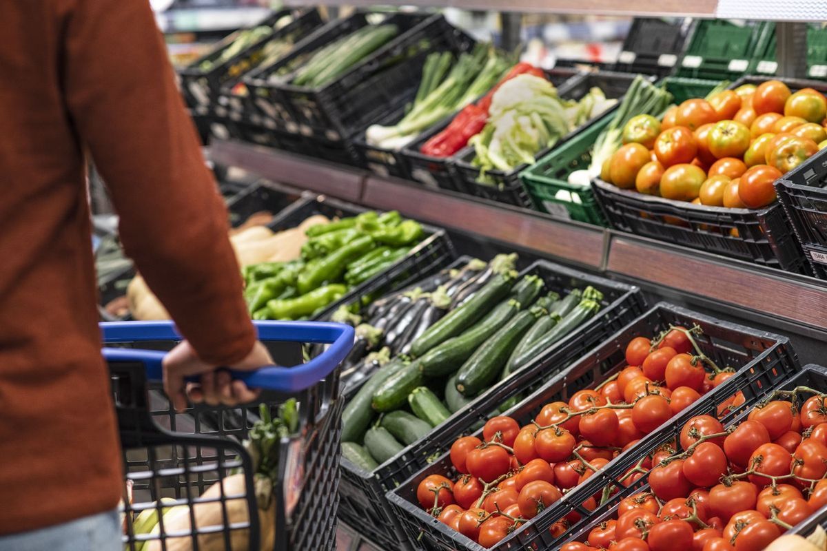 Los supermercados Aldi ofrecen a sus clientes un amplio surtido de productos frescos, así como diferentes marcas propias.