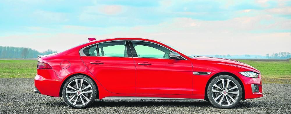 Nuevos Jaguar XE, XF Y XF Sportbreak, el ataque Jaguar