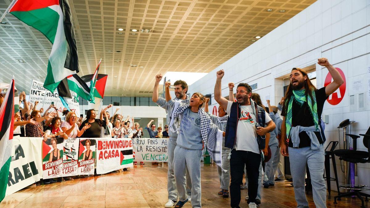 Llegan al Aeropuerto de Barcelona los activistas catalanes de la Global Sumud Flotilla