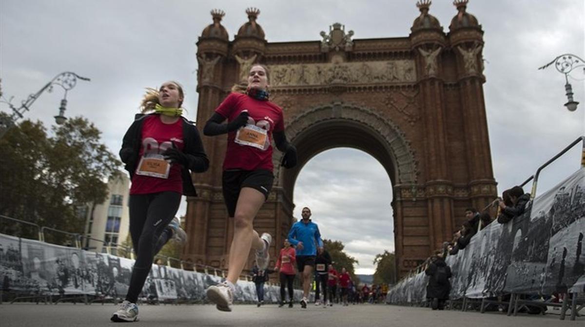 Arribada d’atletes en una edició de la Jean Bouin.