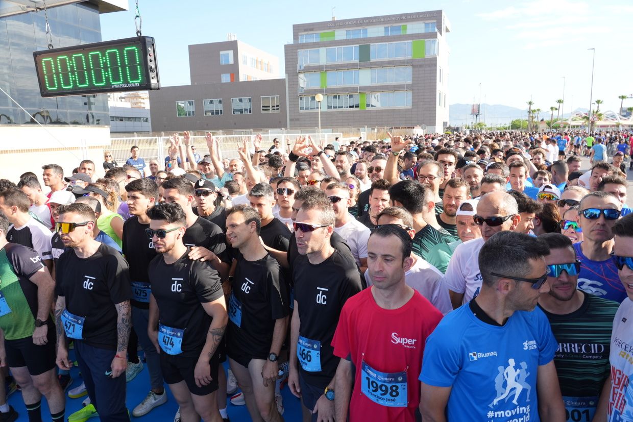 Búscate en las fotos de la Carrera de las Empresas en Castellón