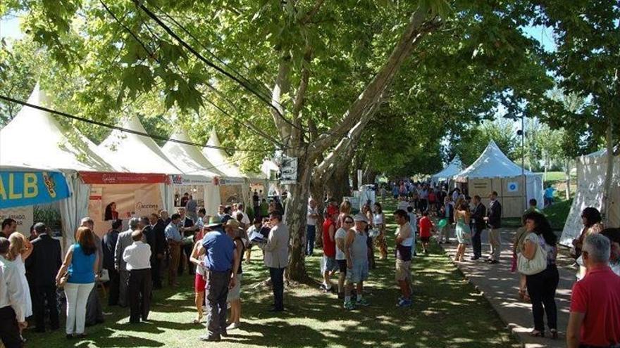 La Feria Rayana ofrecerá más de cien estands en el parque fluvial