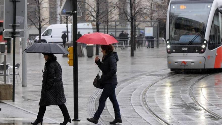 Descenso de temperaturas y lluvia en Aragón