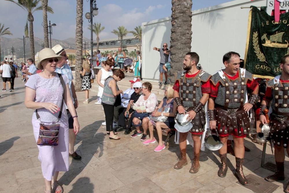 Los turistas disfrutan de Carthagineses y Romanos