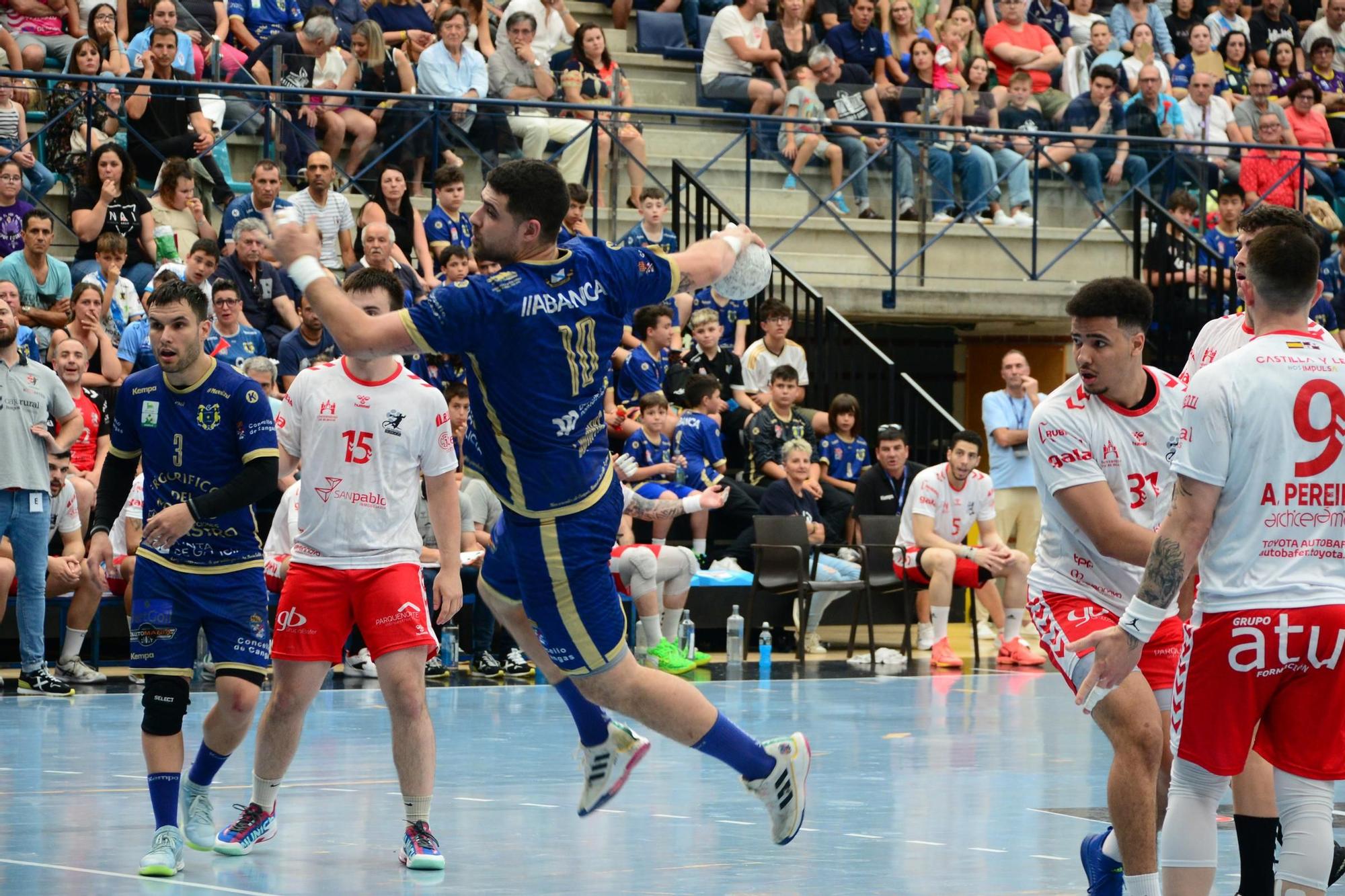 La permanencia del Frigoríficos del Morrazo y la despedida de Moisés Simes