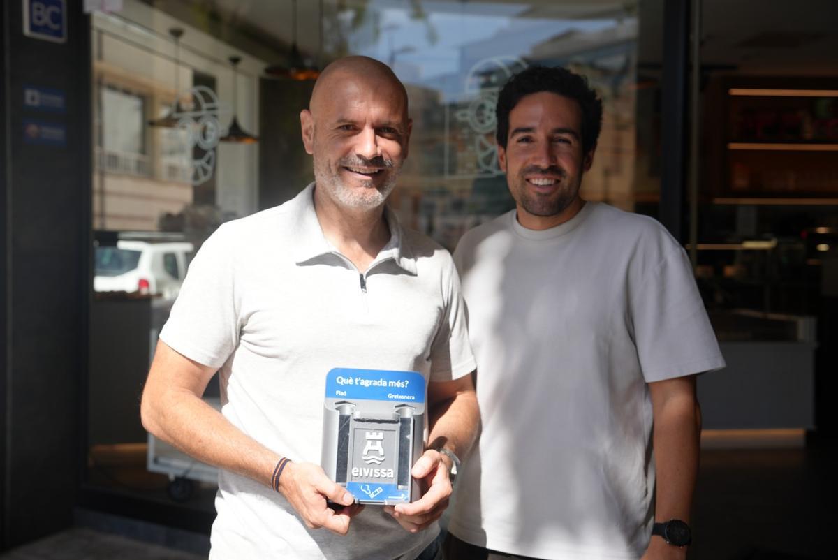 Ceniceros con preguntas sobre Ibiza