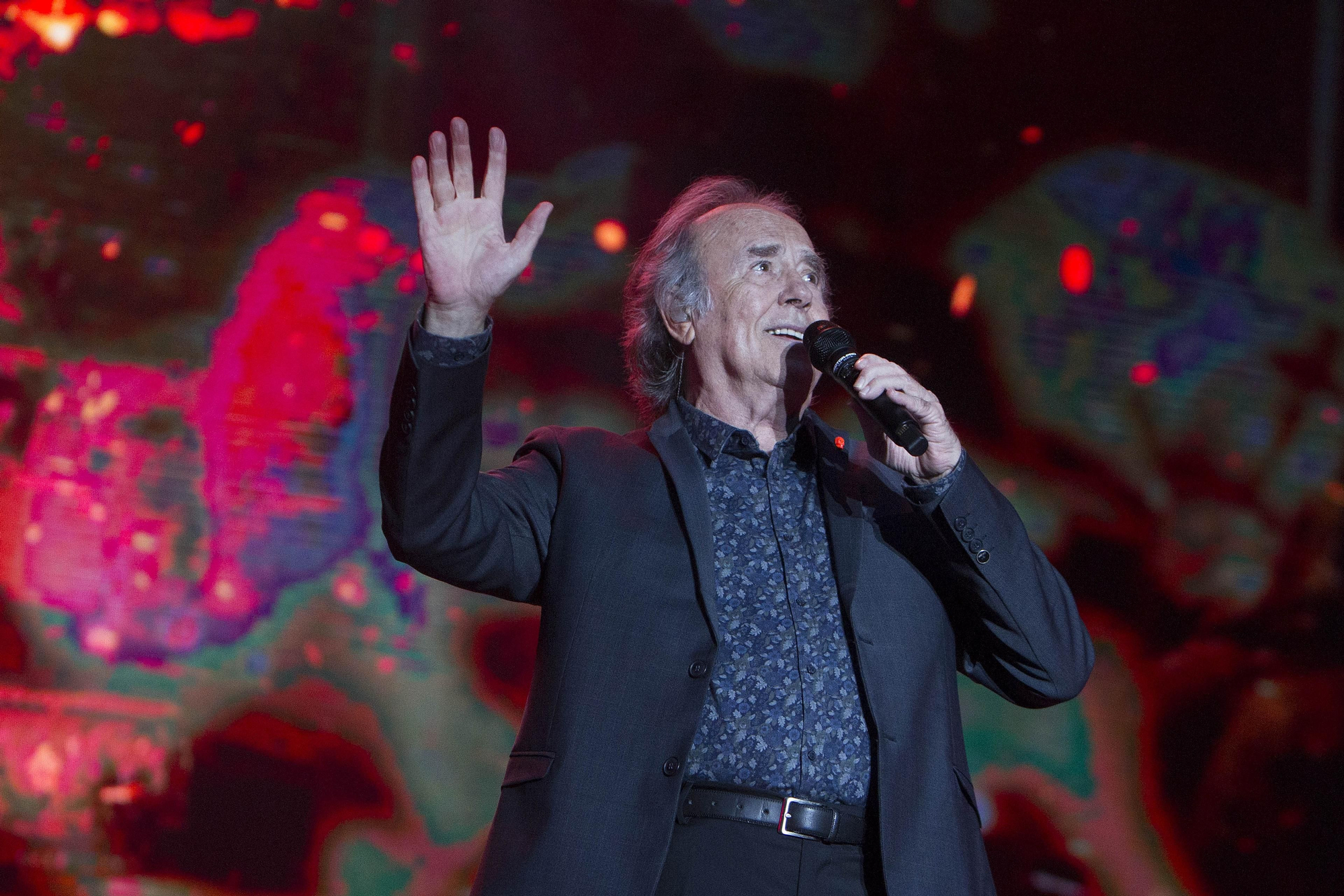 Así ha sido el primer concierto de la temporada en Castrelos: Serrat hace vibrar a Vigo