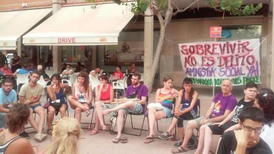 La caravana por la amnistía pasó por el parque Alcosa