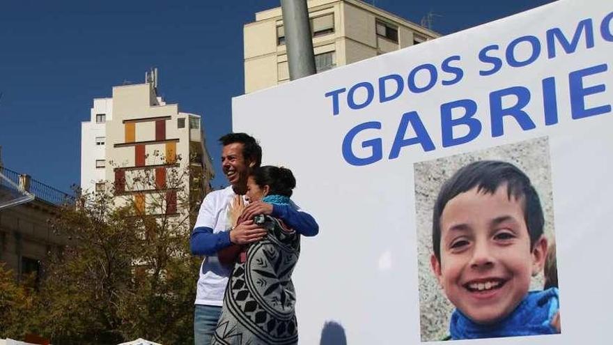 Los padres del pequeño Gabriel facilitarán mañana nuevos datos del caso. // R. González