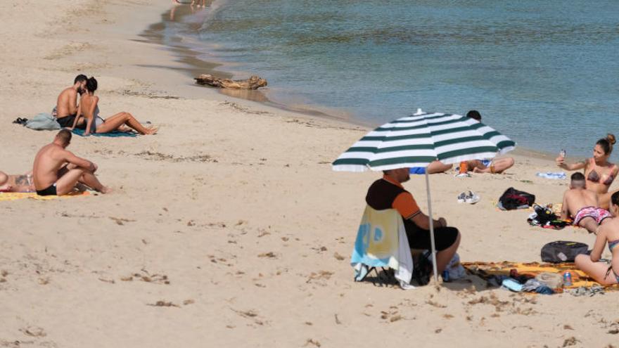 La playa de Cala Bassa.