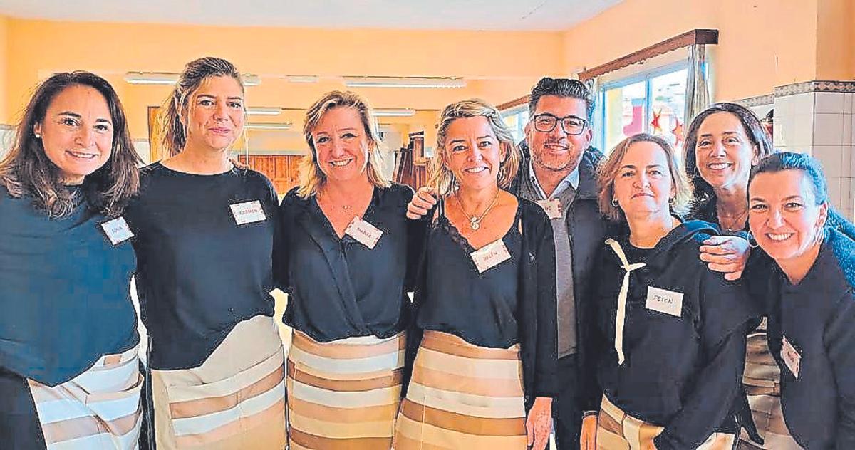 Sonia, Carmen, Marta, Belén, Julio, Peten, Marga y Neus.