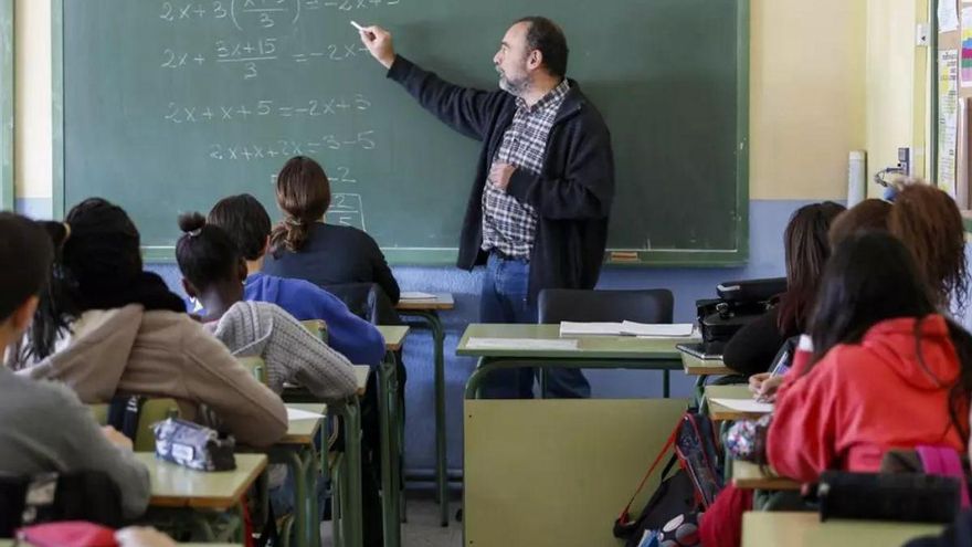 Sergio Díez, creador de la 'Escuela de Filósofos': "Hay que enseñar a los niños que no existe una respuesta correcta o errónea"