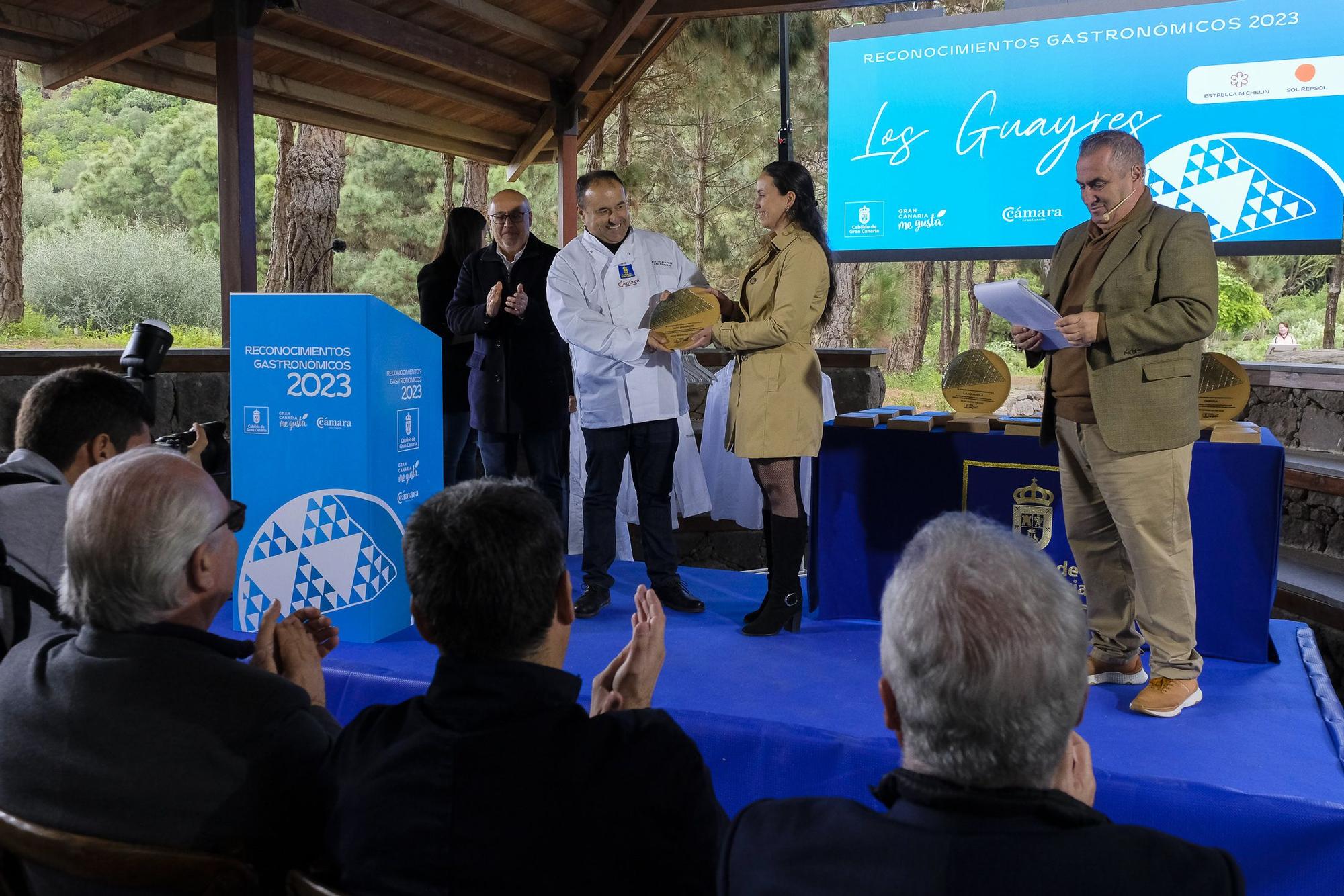 El Cabildo de Gran Canaria homenajea a los galardonados con las Guías Michelin y Repsol 2023