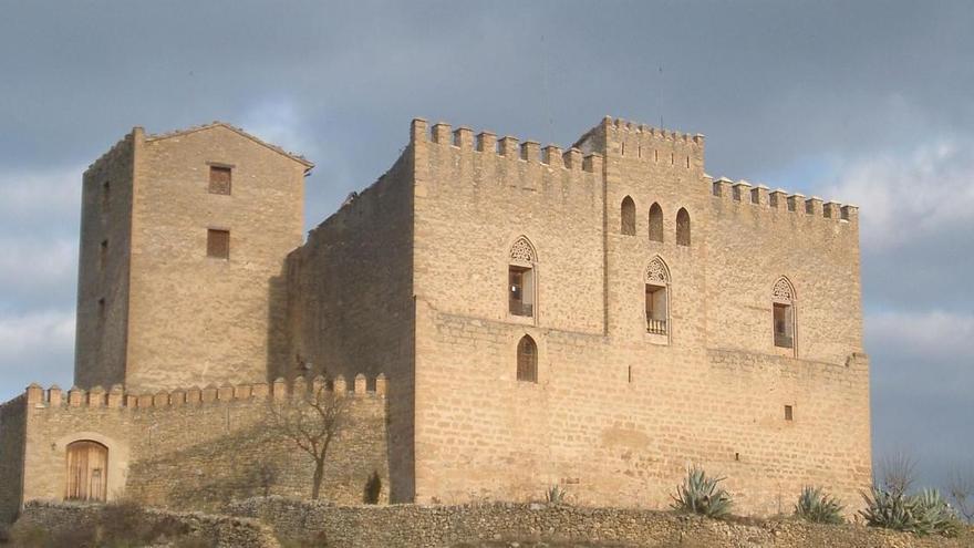 Miravet ha cedido el castillo a la Generalitat para que ningún particular lo utilice y quede en el futuro para uso cultural.