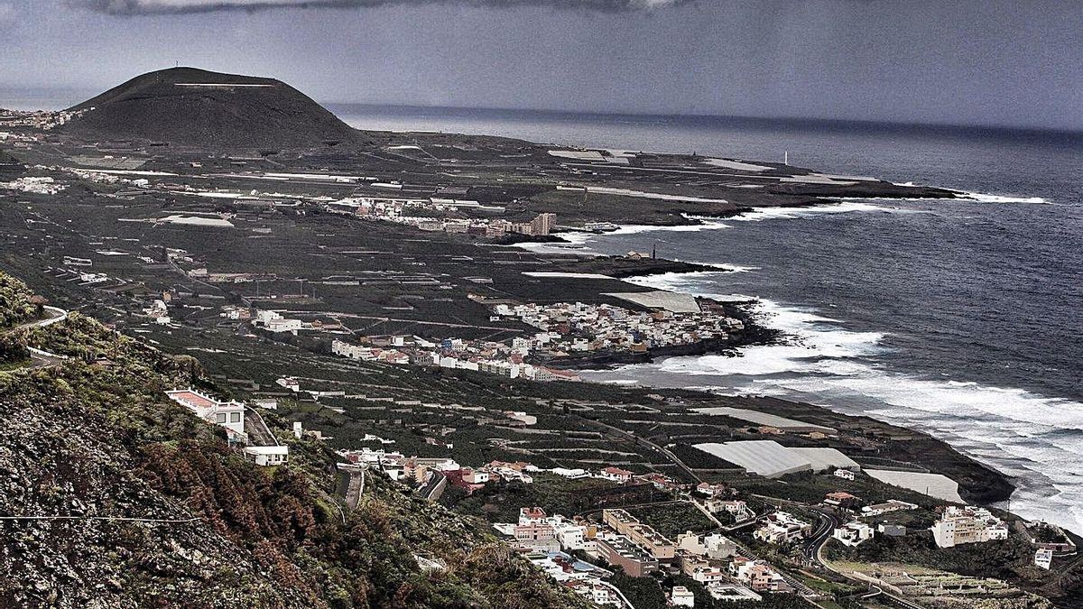 The coast of the municipality of Los Silos and Buenavista del Norte, from Garachico.