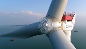 China pone en marcha la mayor turbina eólica de la historia