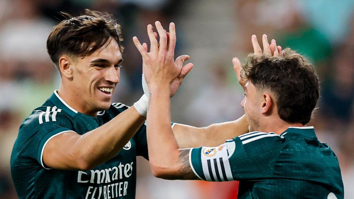 ¡Primer gol de Carlos Espí con el Real Madrid!