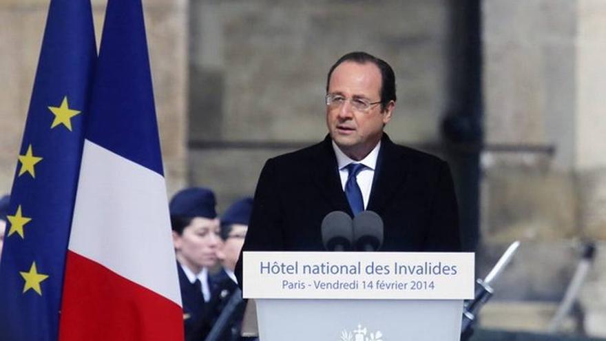 Julie Gayet denuncia acoso de los paparazzi tras ser vinculada con Hollande