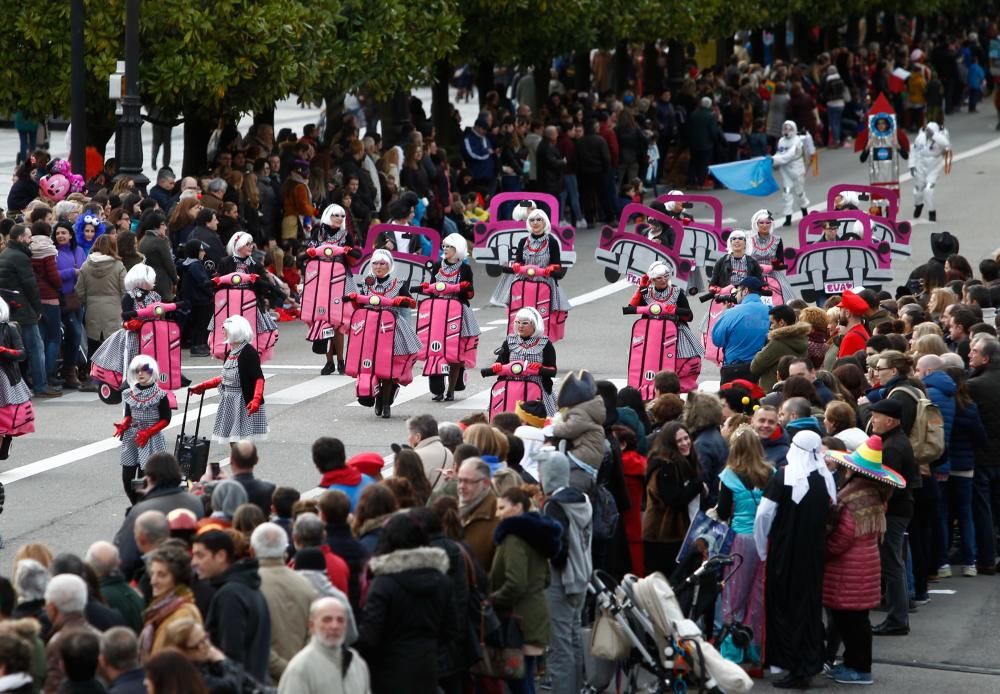 Desfile de Antroxu en Oviedo