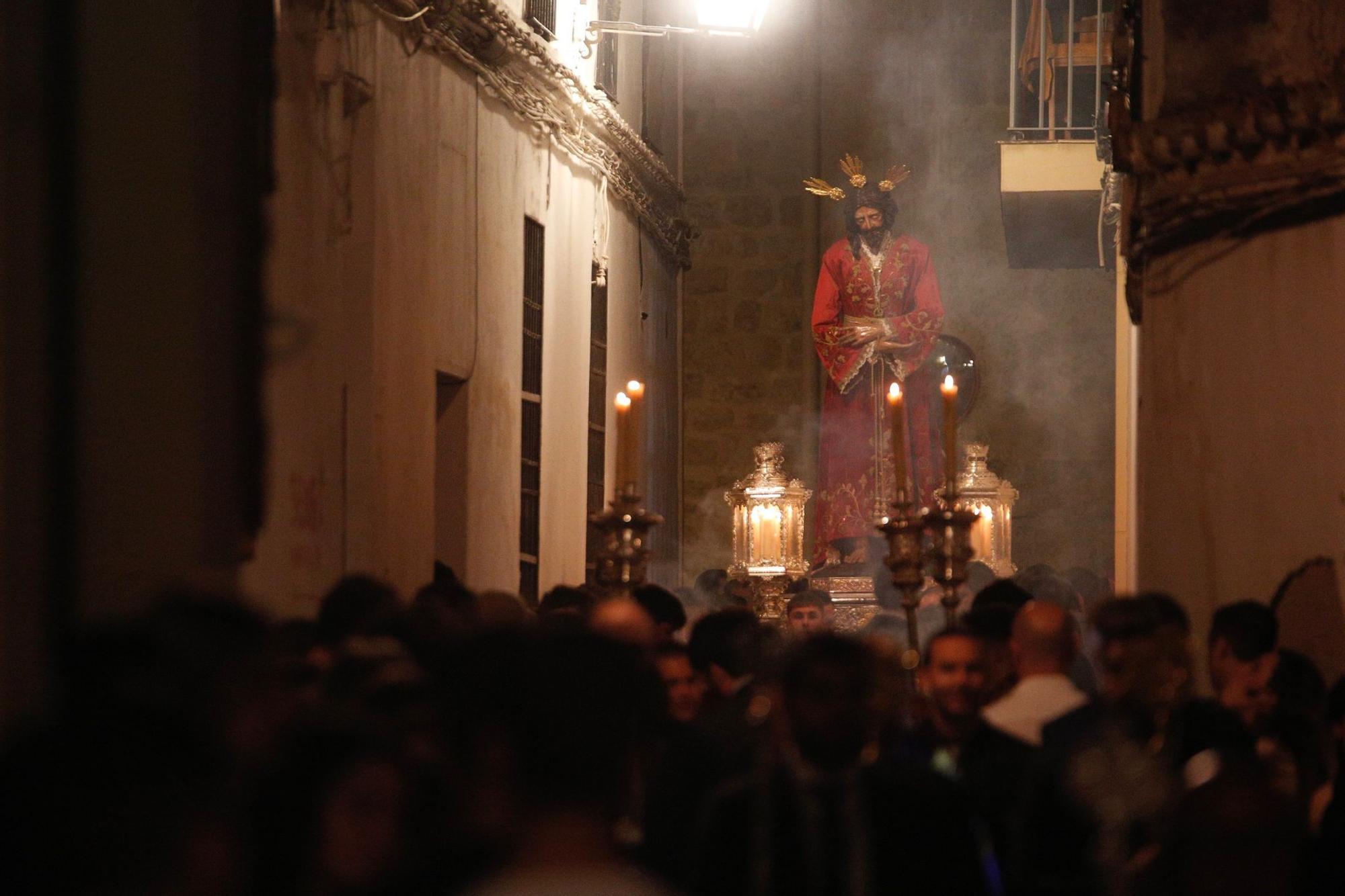 Vía crucis del Prendimiento, en imágenes