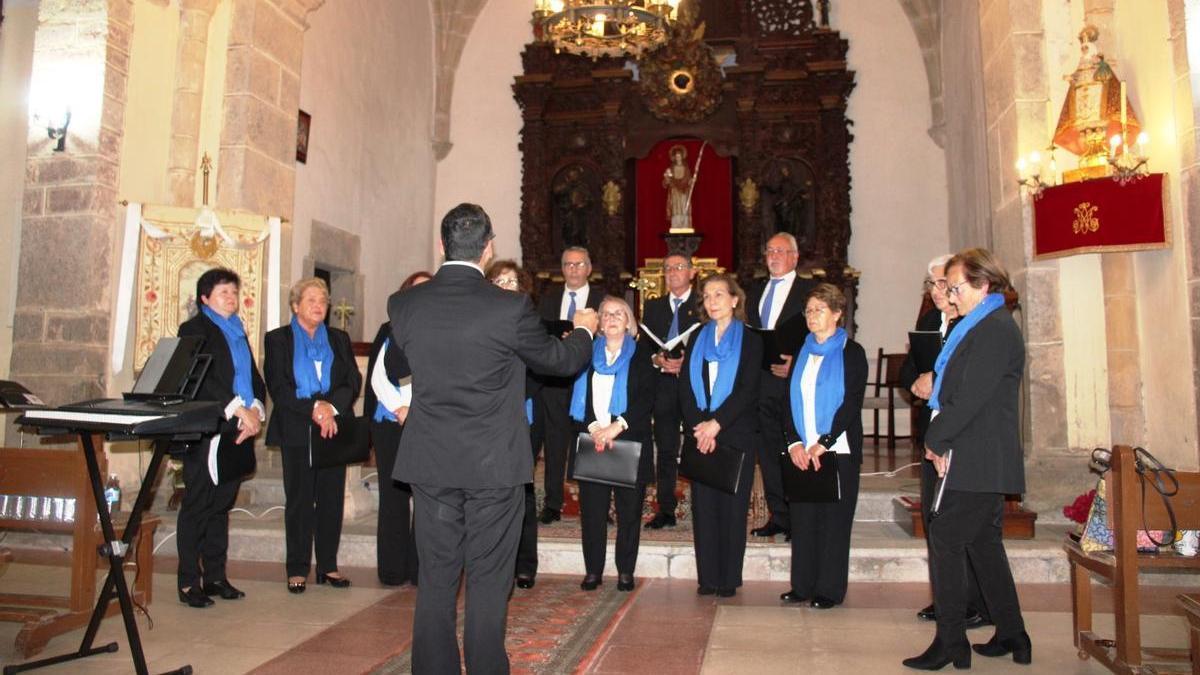 Concierto en la iglesia de Benia de Onís.