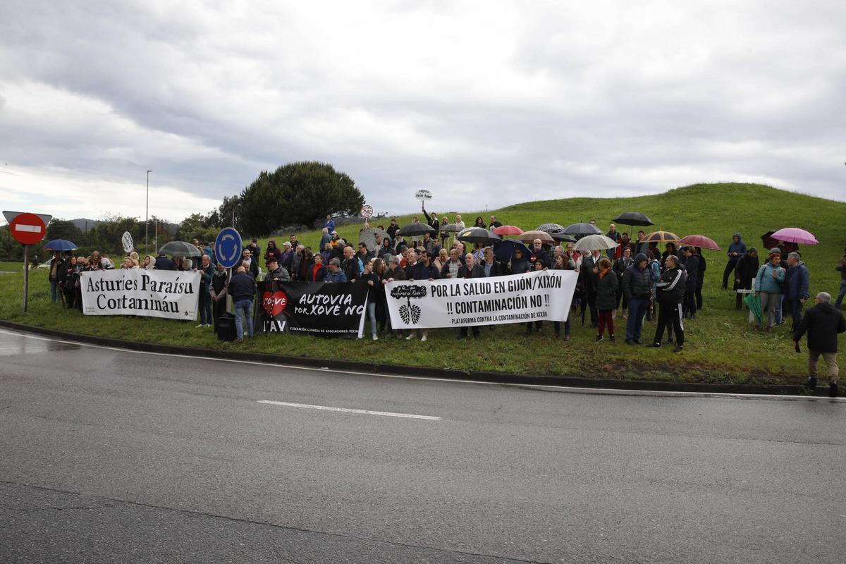 Así fue la nueva movilización vecinal en Gijón por el vial de Jove (en ...