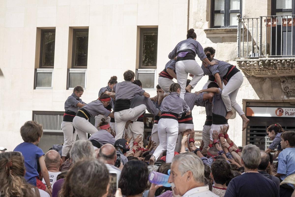 Els Tirallongues fan la millor actuació de la temporada amb el seu tercer 4 de 8 Els Tirallongues fan la millor actuació de la temporada amb el seu tercer 4 de 8