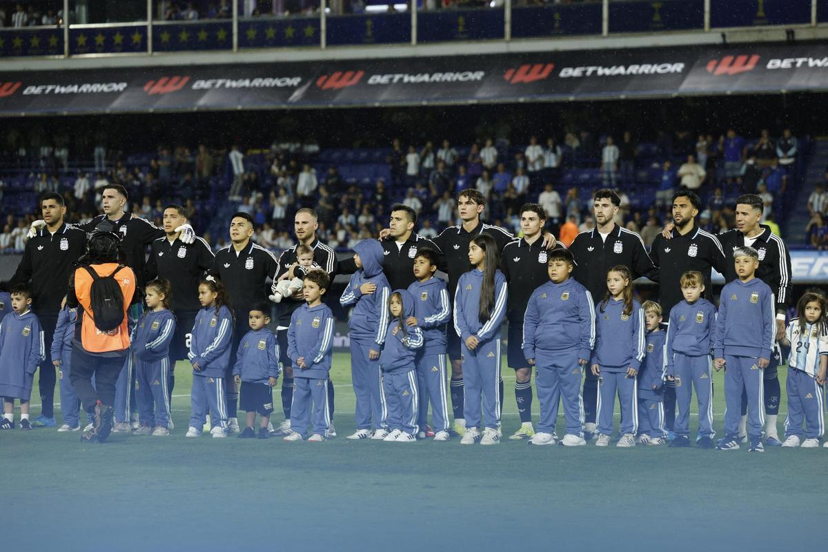 Once inicial ante Mauritania.