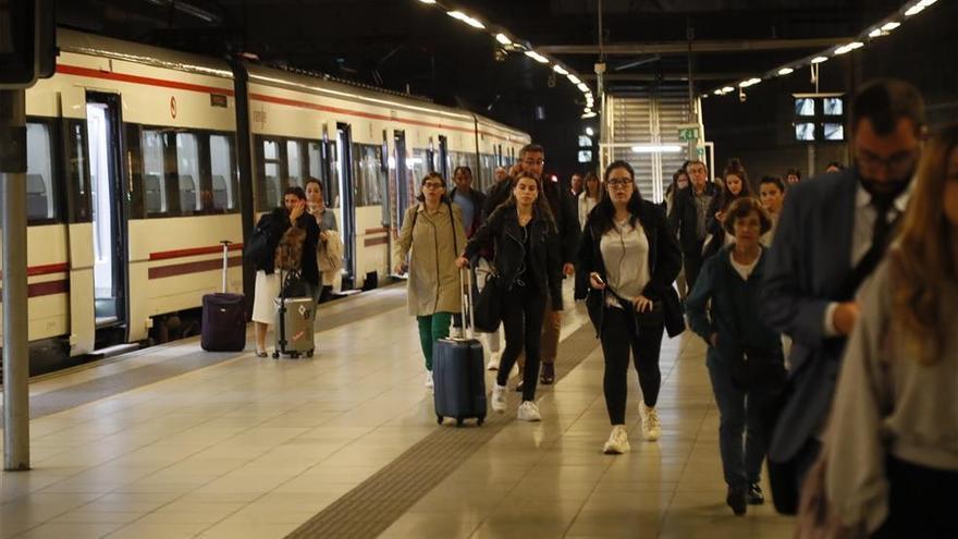 Cercanías cancela casi el triple de trenes en Castellón que hace un año