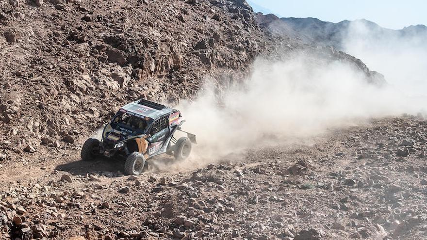 Gerard Farrés obté la victòria en la tercera etapa del Dakar en buguis