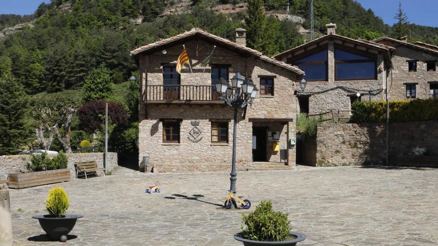 La façana de l&#039;Ajuntament de Sant Jaume de Frontanyà