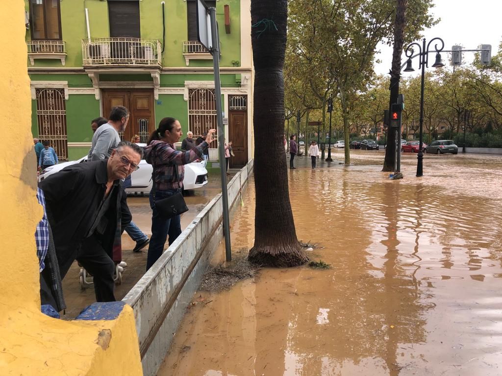 Temporal lluvia: El barranco de Aldaia se desborda con el temporal de lluvia