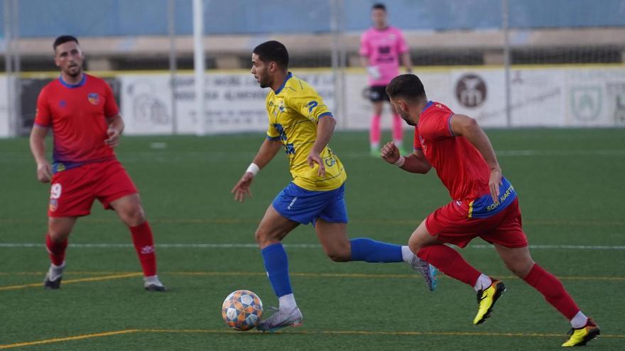 Hicham Karrouch s'ha consolidat com el lateral esquerre titular del conjunt de Santa Margarida de Montbui