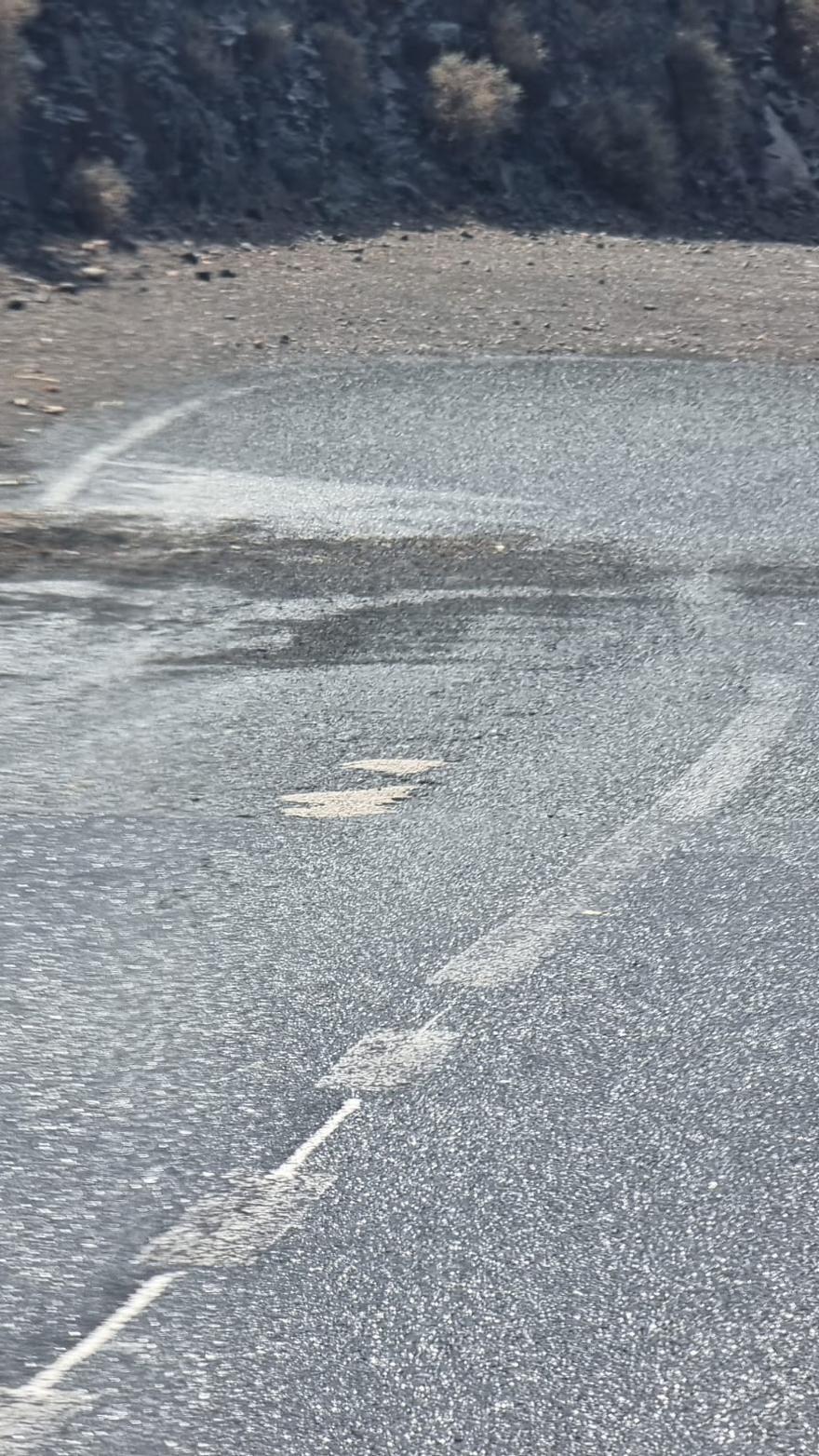 Granizo en la carretera de Femés a Maciot (Yaiza).