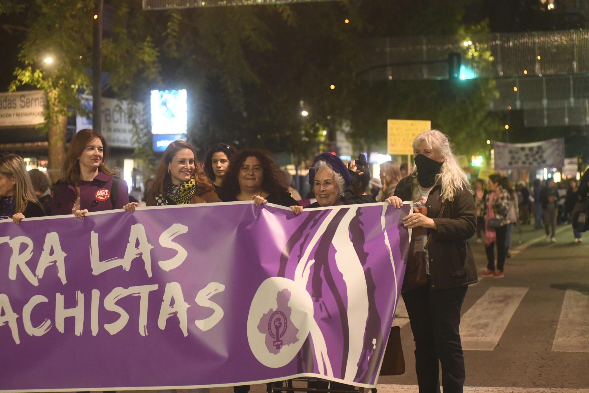 Las imágenes de la manifestación contra la violencia machista en Murcia