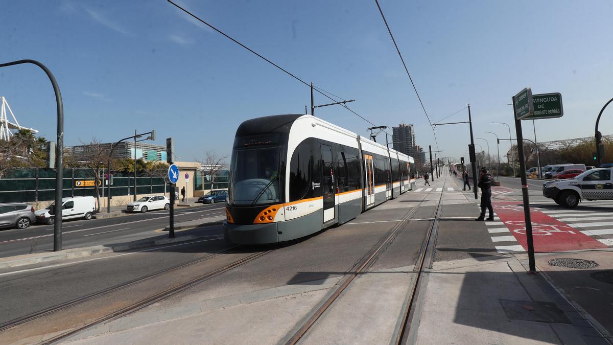 Trayecto del tranvía de la Línea 10, en el período de pruebas.