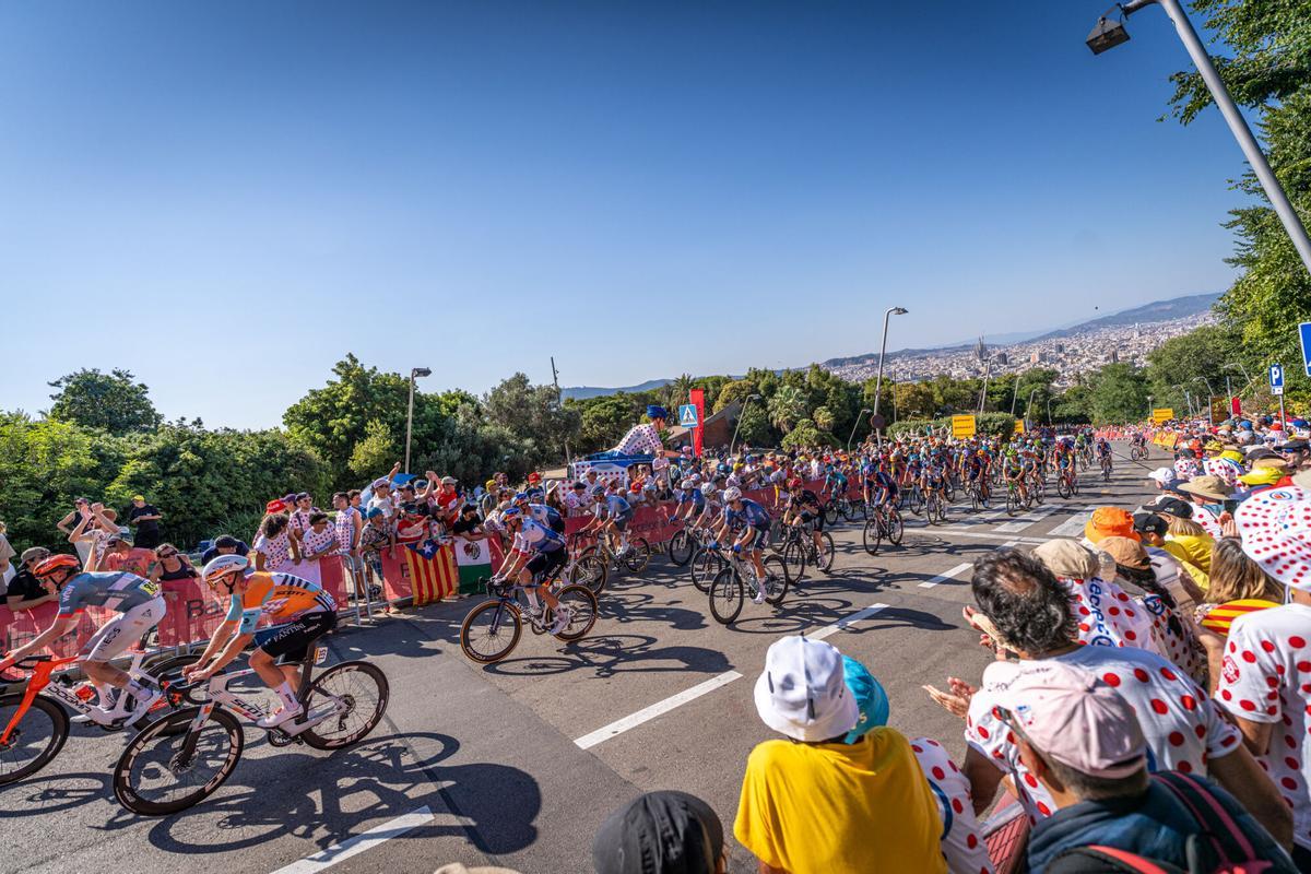 El Tour conquista Montjuïc