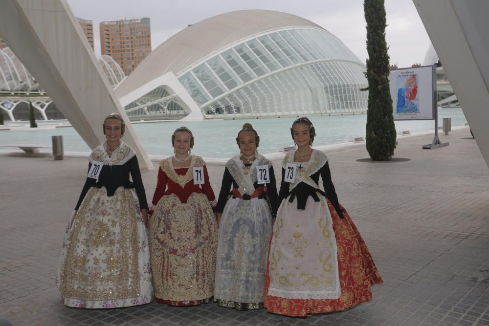 Las candidatas a Fallera Mayor Infantil visitan el Museo Príncipe Felipe