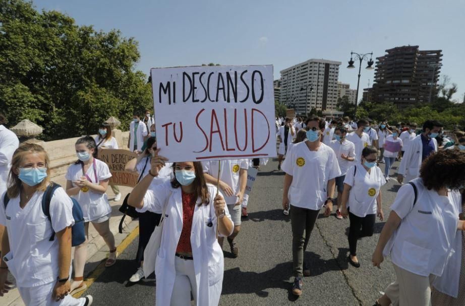 Los MIR mantienen la huelga indefinida en la Comunitat Valenciana