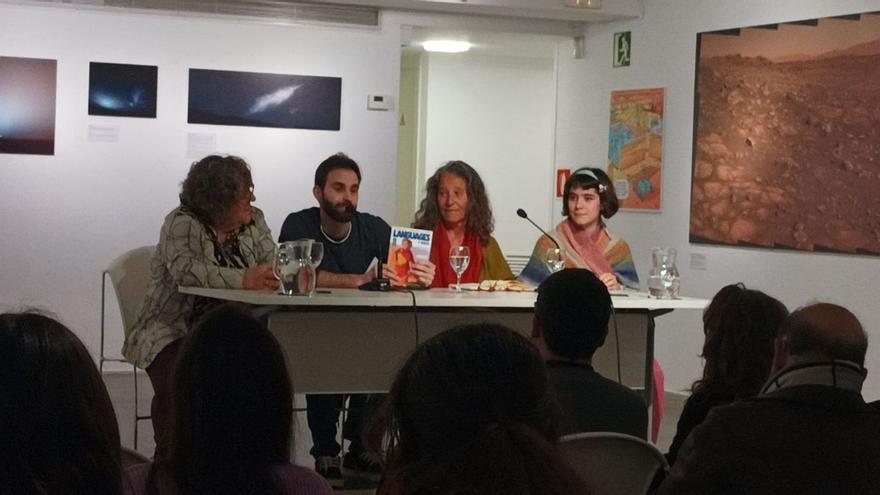 Lleno absoluto para la presentación del ‘gijinka’ de Satone Mei | BALÀFIA POSTALS