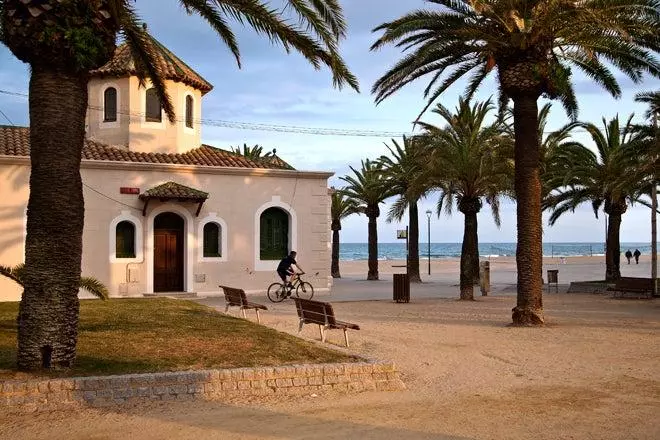 Costa Daurada, 10 rutas desde la playa